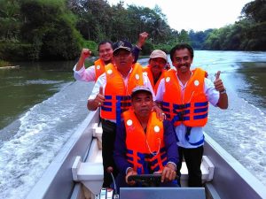 Bapak Kepala Desa Tawangrejo Kecamatan Binangun Kabupaten Blitar Susur Sungai Bersama Pokmaswas Fajar Bengawan